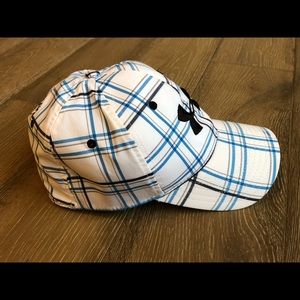 Men’s Under Armour heat gear hat